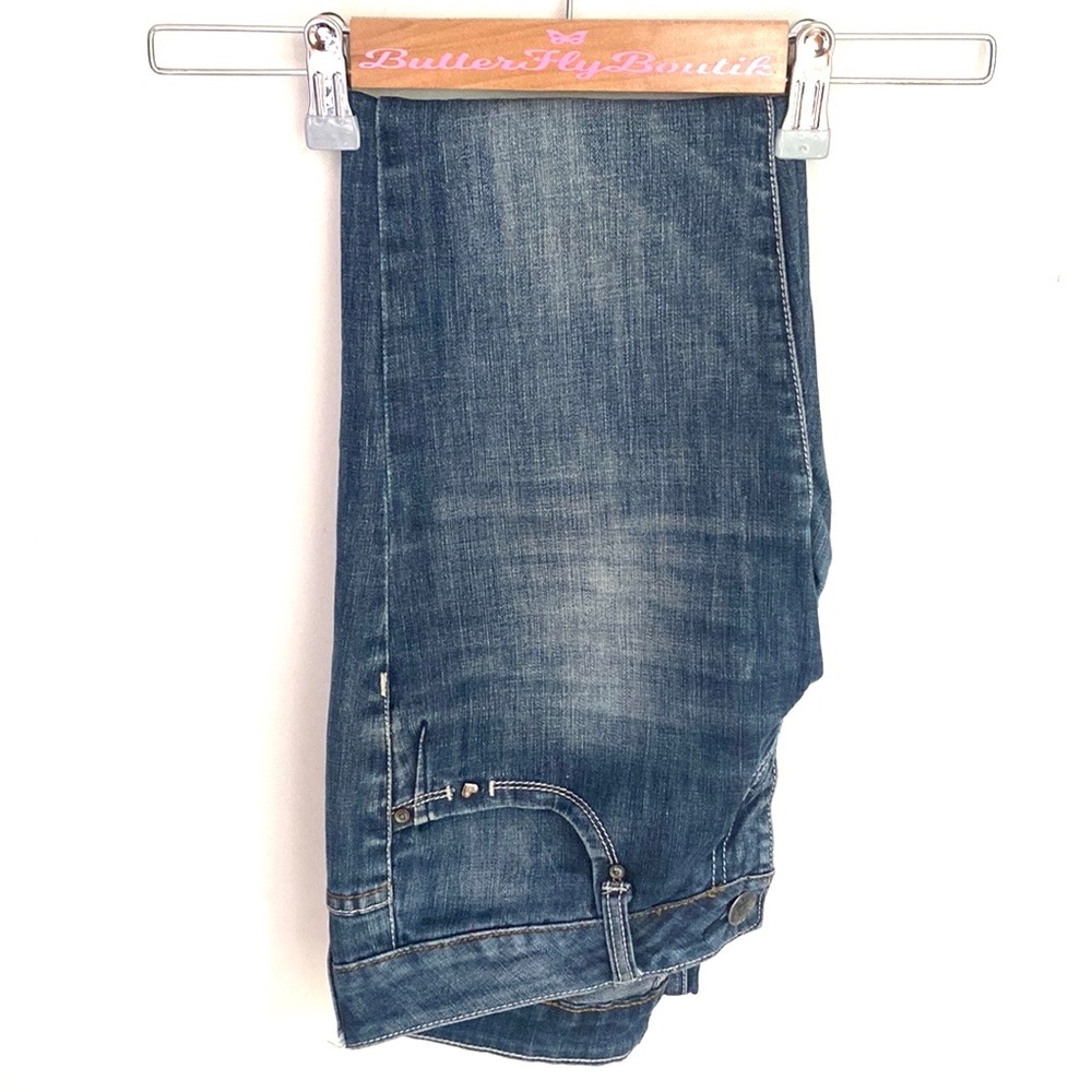 (A54) Denim jeans with studded heart accents on front pockets, Size 30
